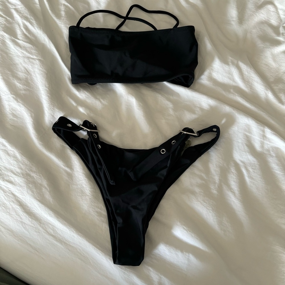 Thong bikini